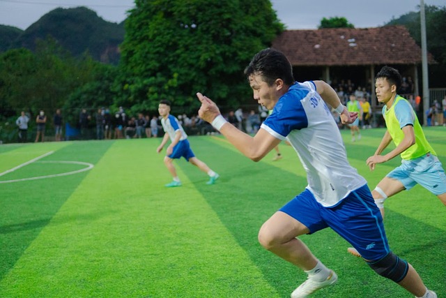 他曾在多场 他曾在多场